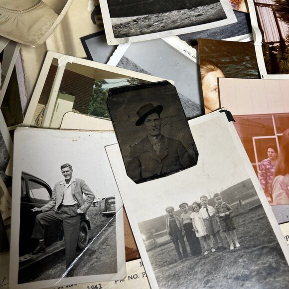 Lot Of 60 Antique Photos + Newspaper Certificates Announcements 1940-1970s - Picture 5 of 11